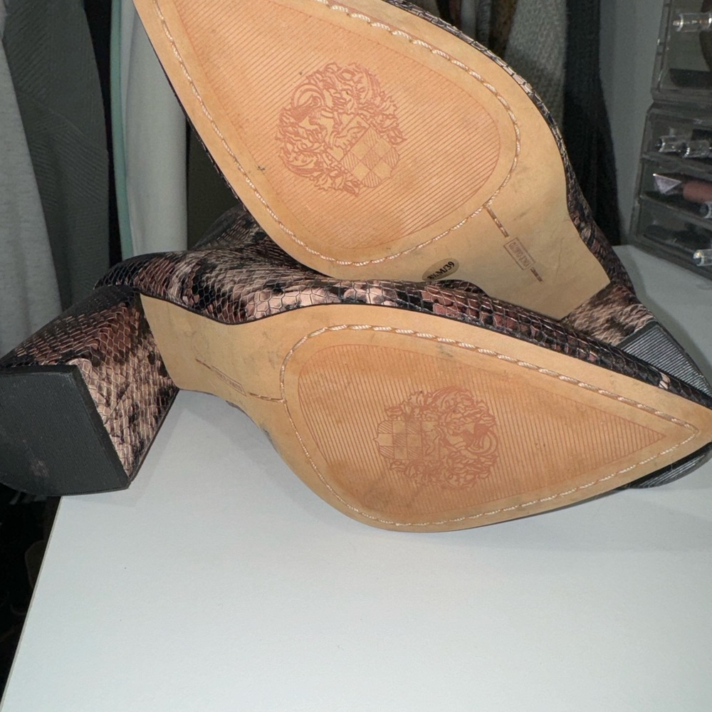 Vince Camuto • brown snakeskin block heel bootie! - Picture 4 of 6